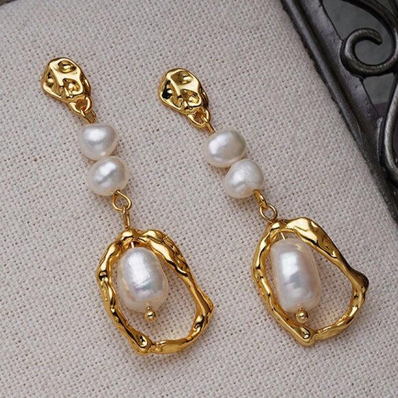 Yellow Gold Luxurious Women's Sexy Natural Pearl Long Earrings - Picture 3 of 4
